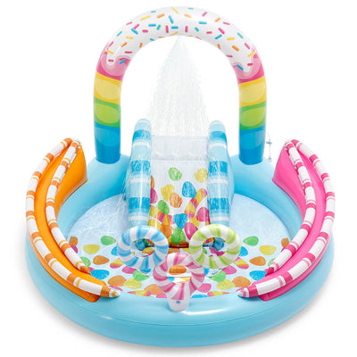 Kinderen spelen op de glijbaan van het Candy Fun Speelzwembad van Intex