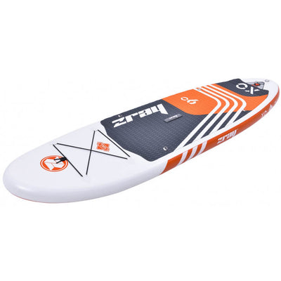 Zray X-Rider opblaasbaar SUP board met accessoires, klaar voor gebruik op het water.